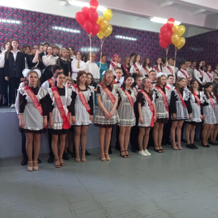 Вместе с учениками и учителями завершили учебный год депутаты Думы г.о. Тольятти