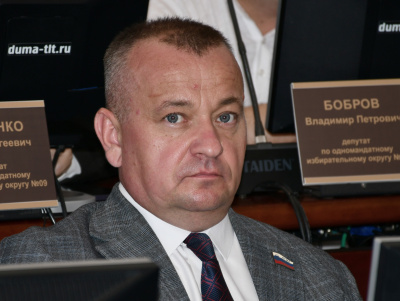 Вадим Гребеньков: «Обновление спортплощадки в гимназии № 39 – часть масштабной работы, проделанной за лето»