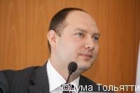 Михаил Маряхин, работавший в тольяттинской Думе четвертого и пятого созывов, в декабре 2011 года пошел на повышение - в Самарскую губернскую Думу