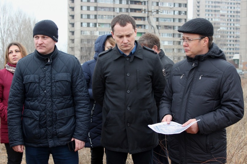От исполнительного органа власти присутствовал заместитель главы города Виктор Андреянов и глава администрации Комсомольского района Артём Анисимов.