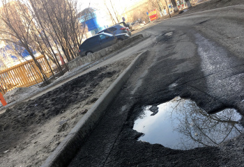 На ремонт дорог, внутриквартальных проездов и дворов добавила средств Дума г.о. Тольятти