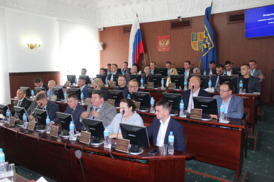 Депутаты избрали заместителей и сформировали составы комиссий Думы VIII созыва
