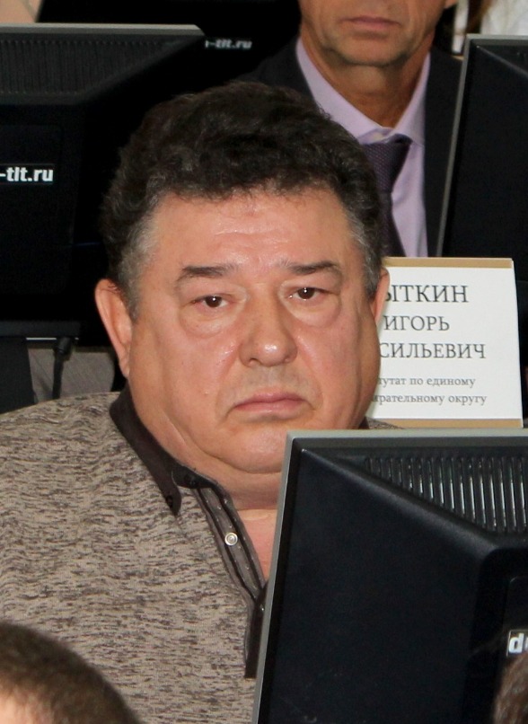 Владимир Краснов - председатель комиссии по бюджету и экономической политике.
