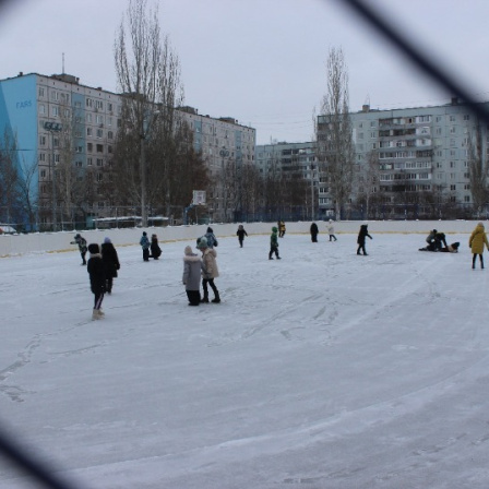 Катки в Тольятти нужно не только заливать, но и защищать от вандалов