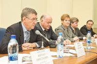 Председатель тольяттинского парламента Алексей Зверев (на переднем плане) является также и главой Общественного совета