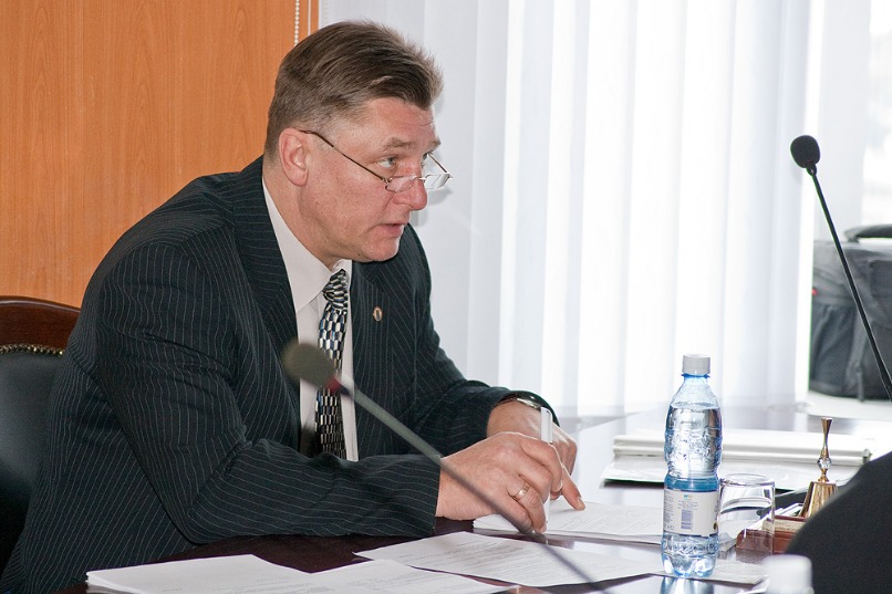 	Михаил Носорев- заместитель председателя комиссии по контролю, общественной безопасности и соблюдению депутатской этики