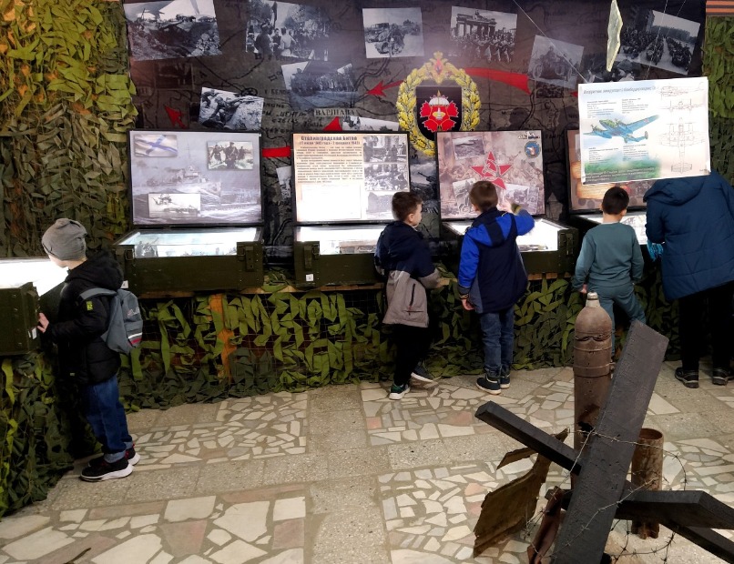Для детей и родителей школы №74 провели экскурсию по войсковой части в Тольятти 24 марта 2023 года.