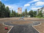 Будущий сквер приковывает любопытные взгляды прохожих