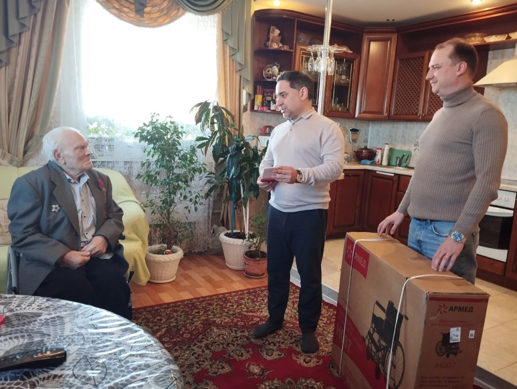 _TD_4sAn4b8.jpg _TD_4sAn4b8.jpg